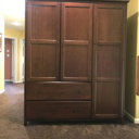 Gain Wood Funitue Shake 2-Doo Wadobe, Solid Wood With Walnut Finish